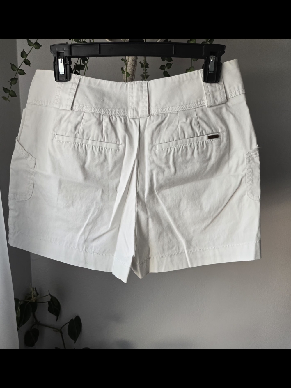 White House Black Market White The 4" Short Tailored Chino Shorts Women's Size 6 - Picture 2 of 5